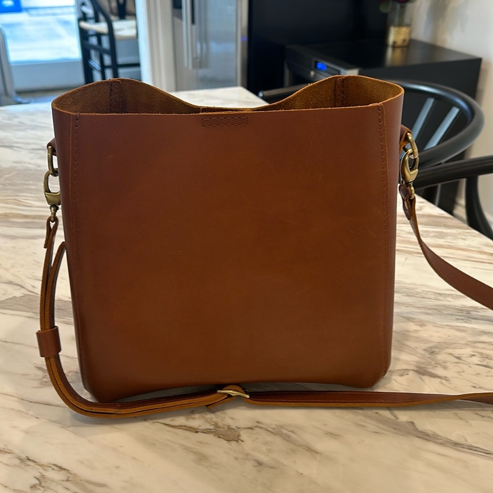 Portland leather butterfly bucket bag